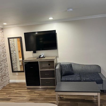 Walnut Inn & Suites West Covina Luaran gambar