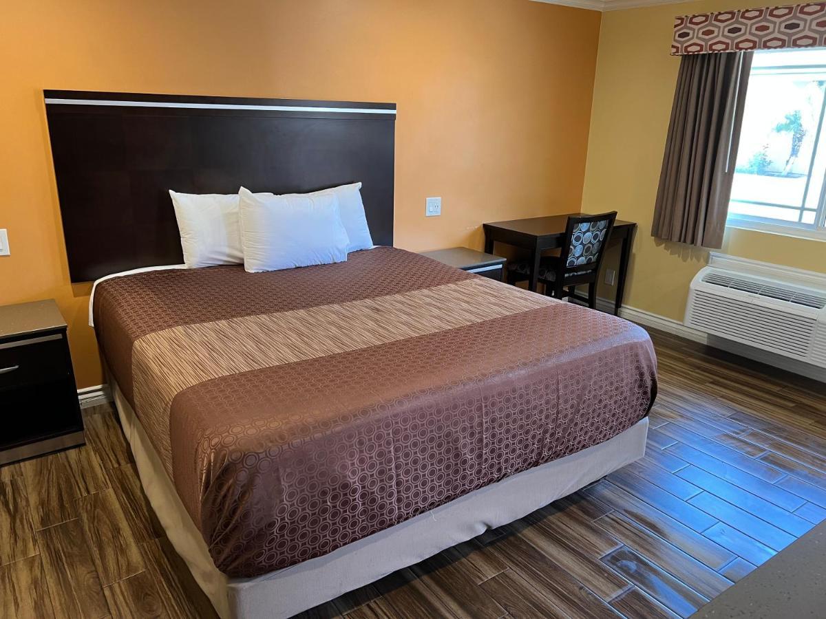 Walnut Inn & Suites West Covina Luaran gambar