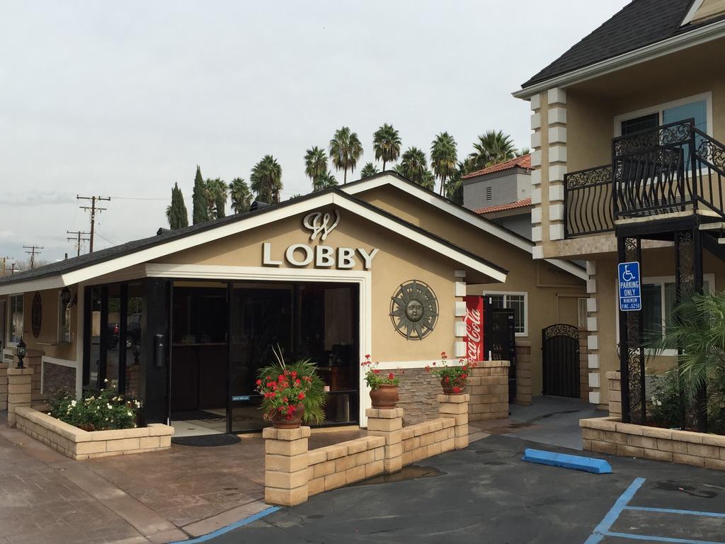 Walnut Inn & Suites West Covina Luaran gambar