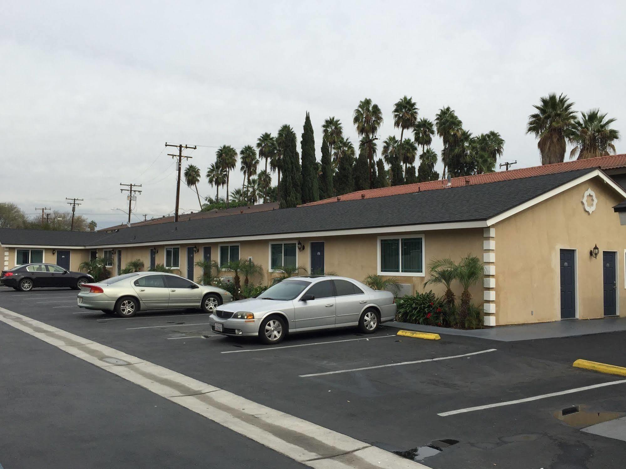 Walnut Inn & Suites West Covina Luaran gambar