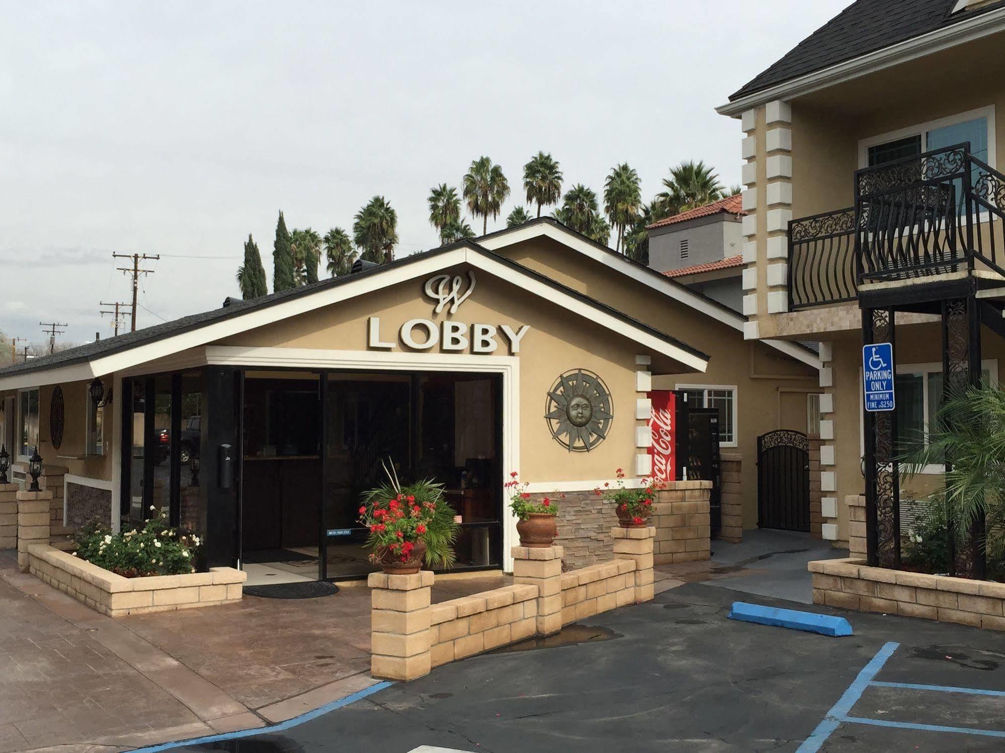 Walnut Inn & Suites West Covina Luaran gambar