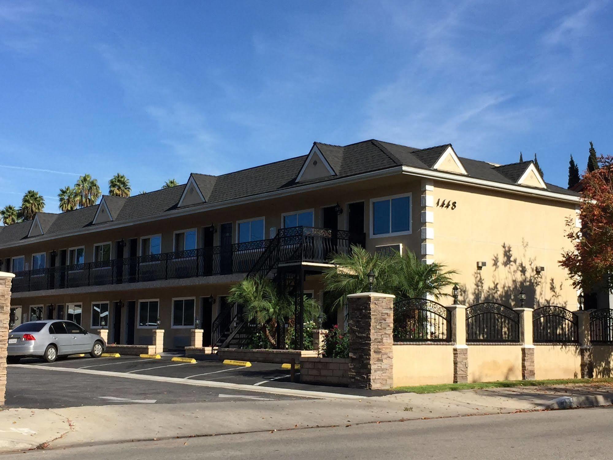 Walnut Inn & Suites West Covina Luaran gambar